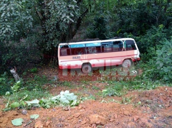 Bus accident left 13 injured at Bagma
